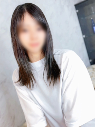 愛依【アイ】の写真